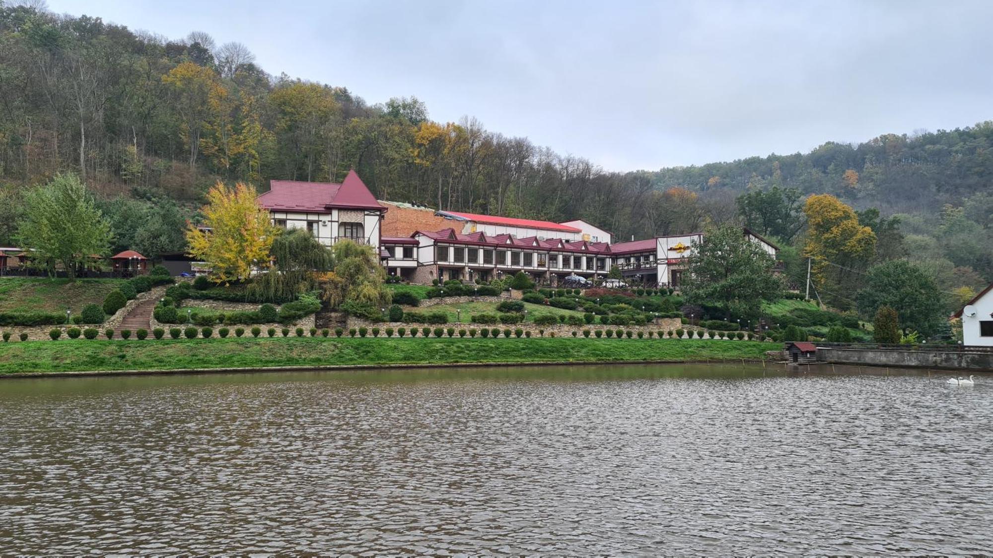 Mishyn-City Hotel Dobrovlyany Zewnętrze zdjęcie